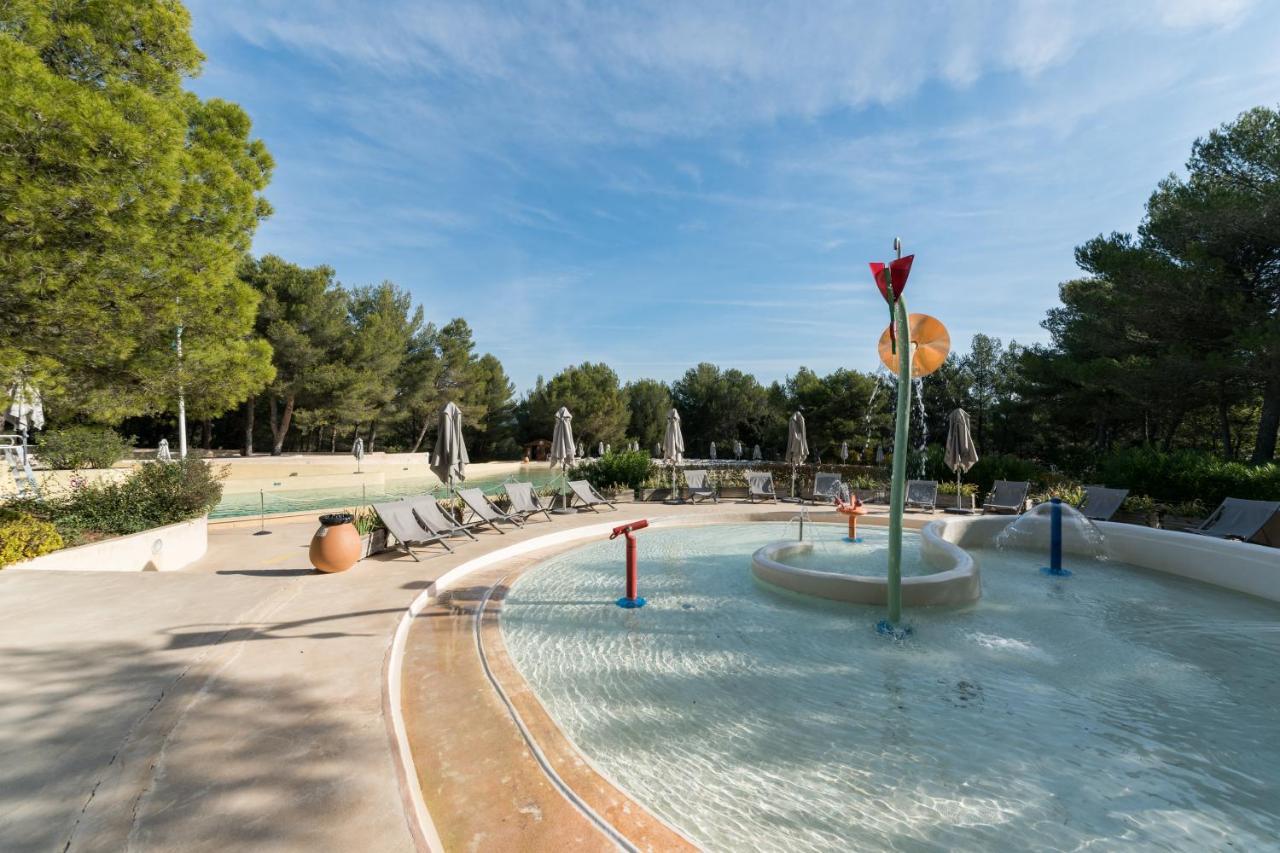 Village Pierre & Vacances Pont Royal En Provence 马勒莫尔 外观 照片