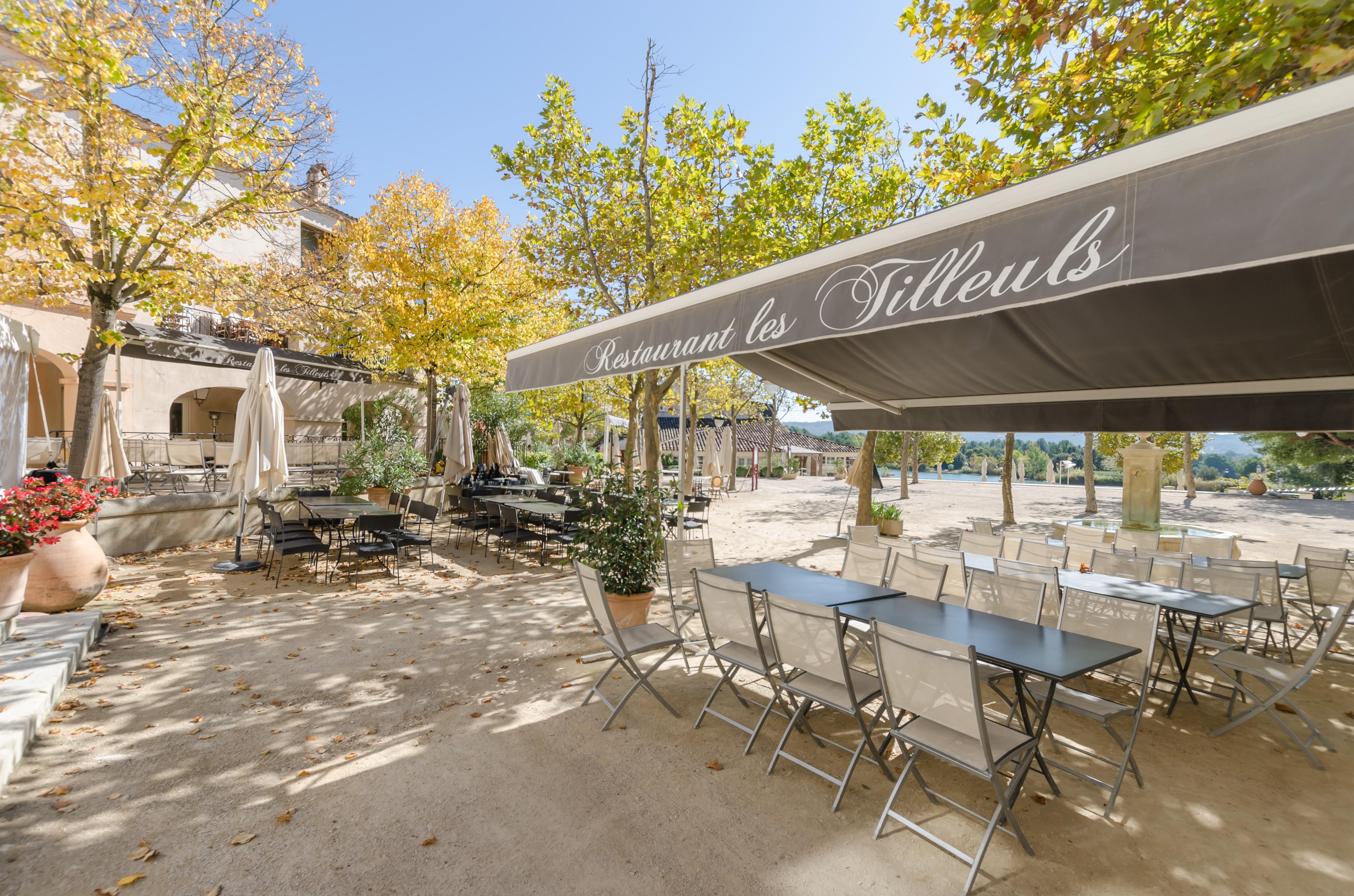 Village Pierre & Vacances Pont Royal En Provence 马勒莫尔 外观 照片