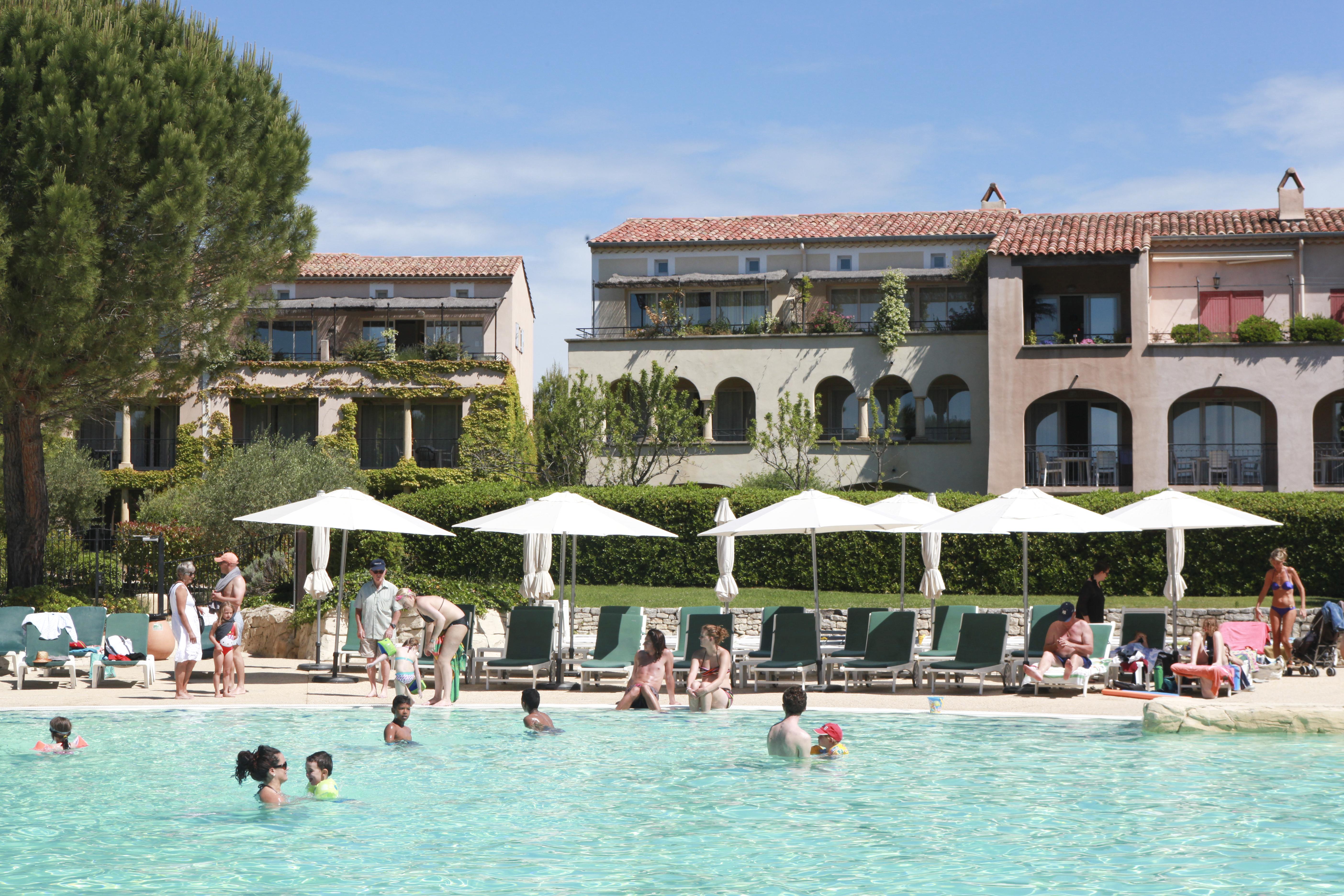 Village Pierre & Vacances Pont Royal En Provence 马勒莫尔 外观 照片