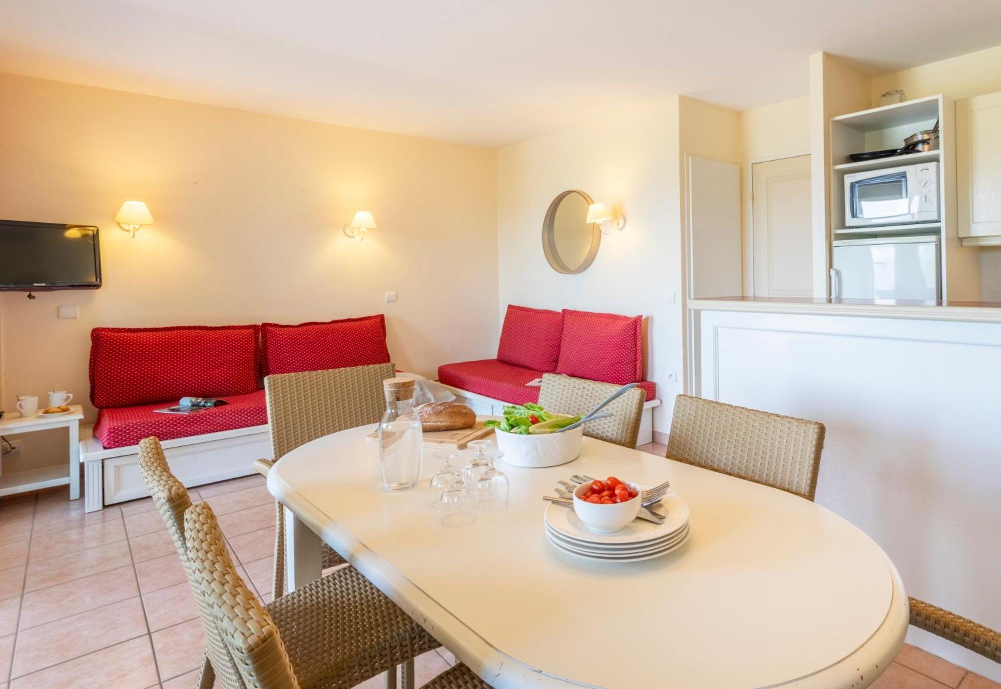 Village Pierre & Vacances Pont Royal En Provence 马勒莫尔 外观 照片