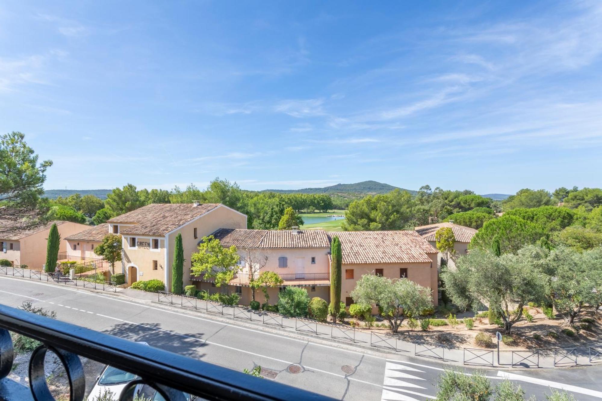 Village Pierre & Vacances Pont Royal En Provence 马勒莫尔 外观 照片