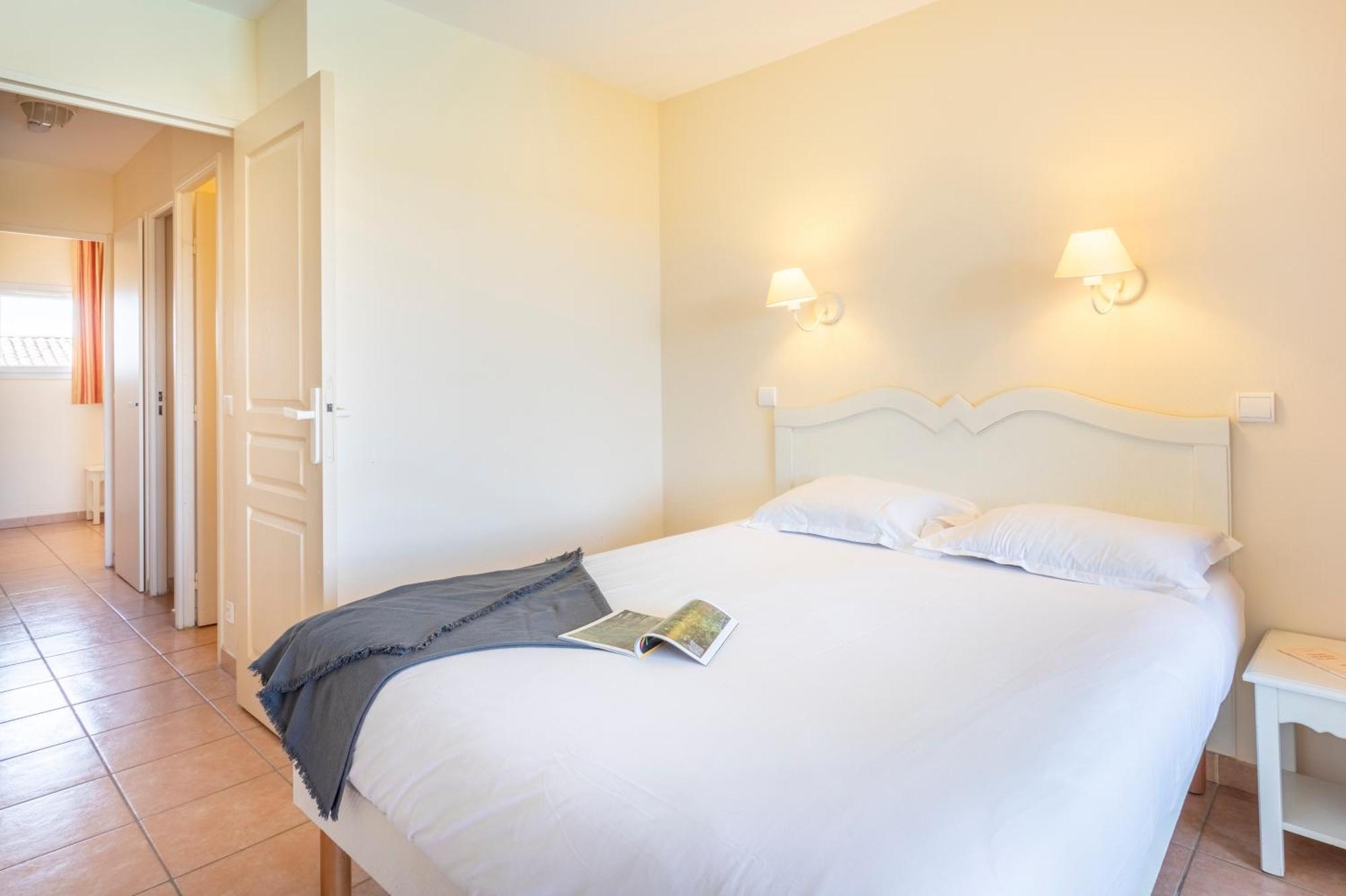 Village Pierre & Vacances Pont Royal En Provence 马勒莫尔 外观 照片