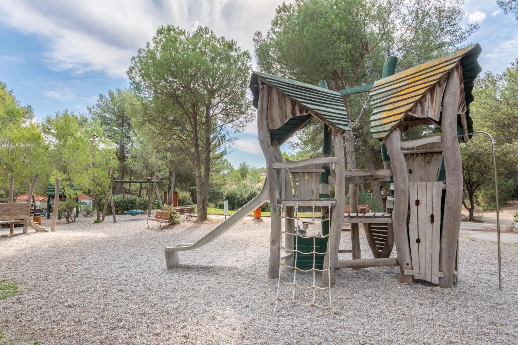 Village Pierre & Vacances Pont Royal En Provence 马勒莫尔 外观 照片