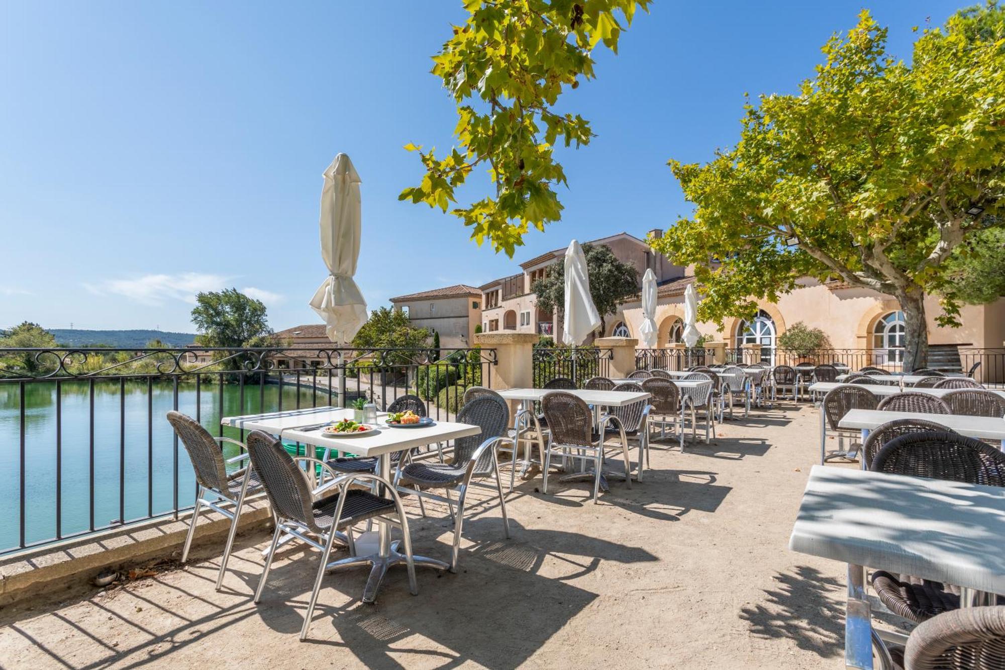 Village Pierre & Vacances Pont Royal En Provence 马勒莫尔 外观 照片