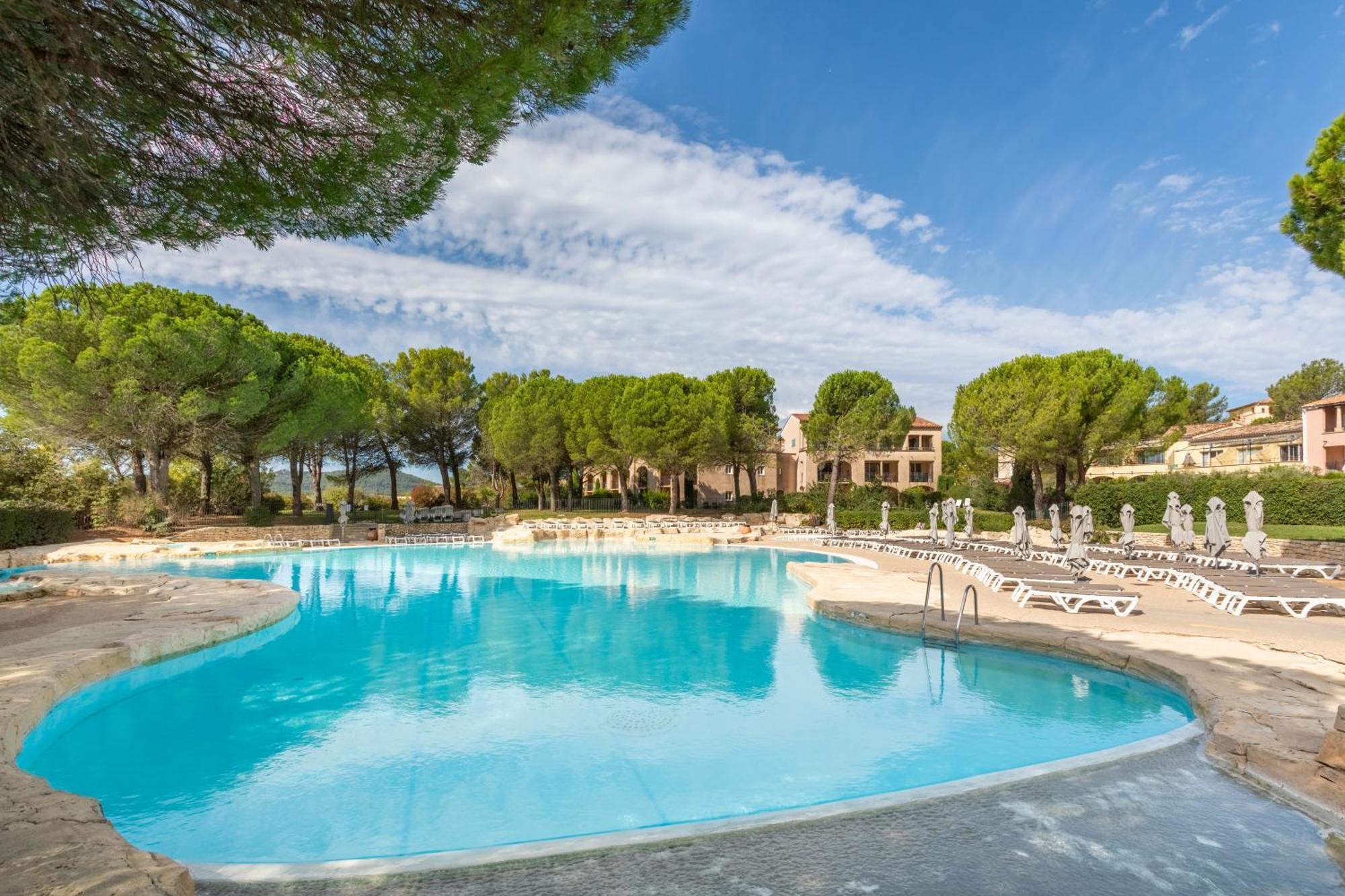 Village Pierre & Vacances Pont Royal En Provence 马勒莫尔 外观 照片