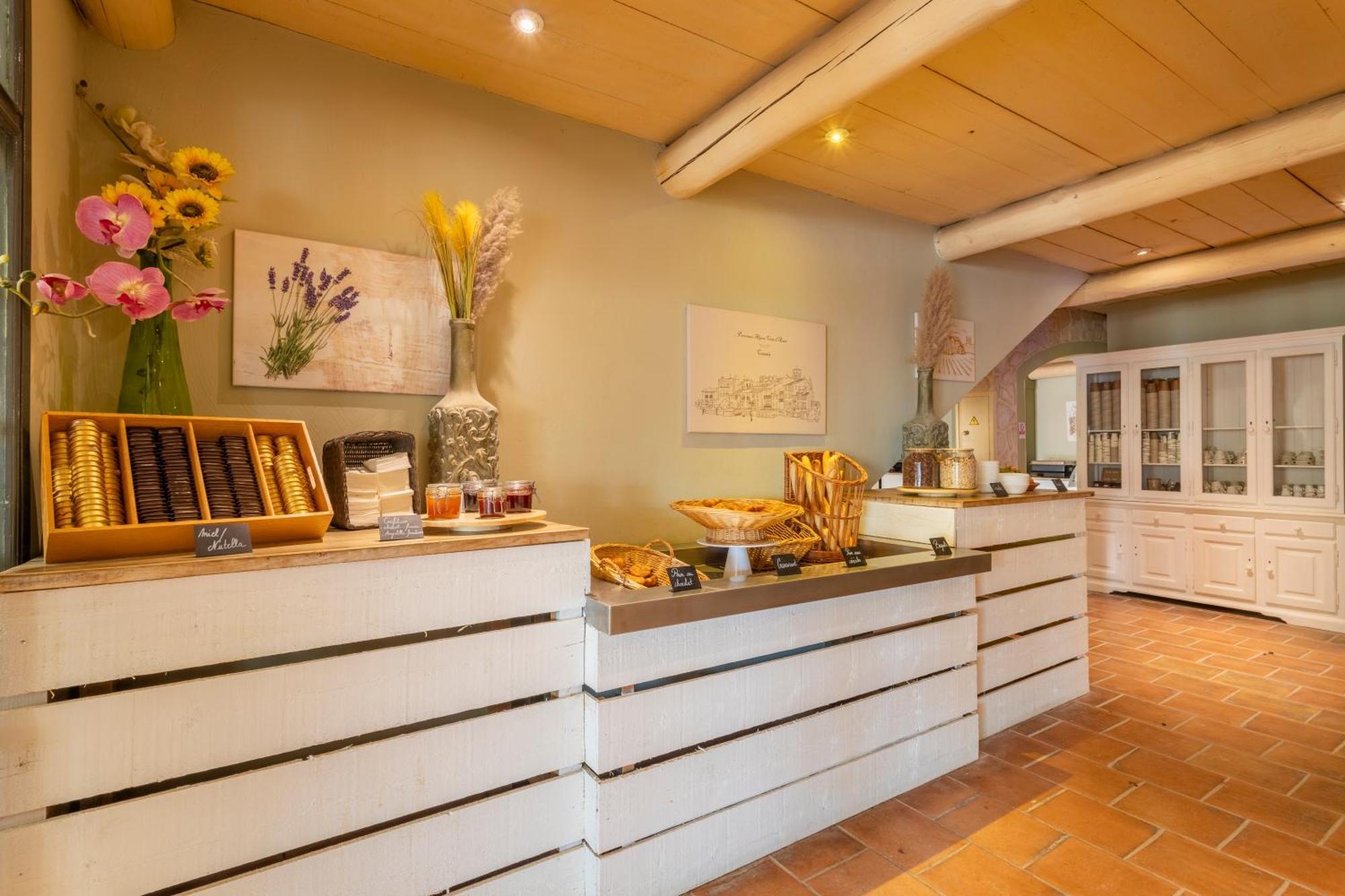 Village Pierre & Vacances Pont Royal En Provence 马勒莫尔 外观 照片